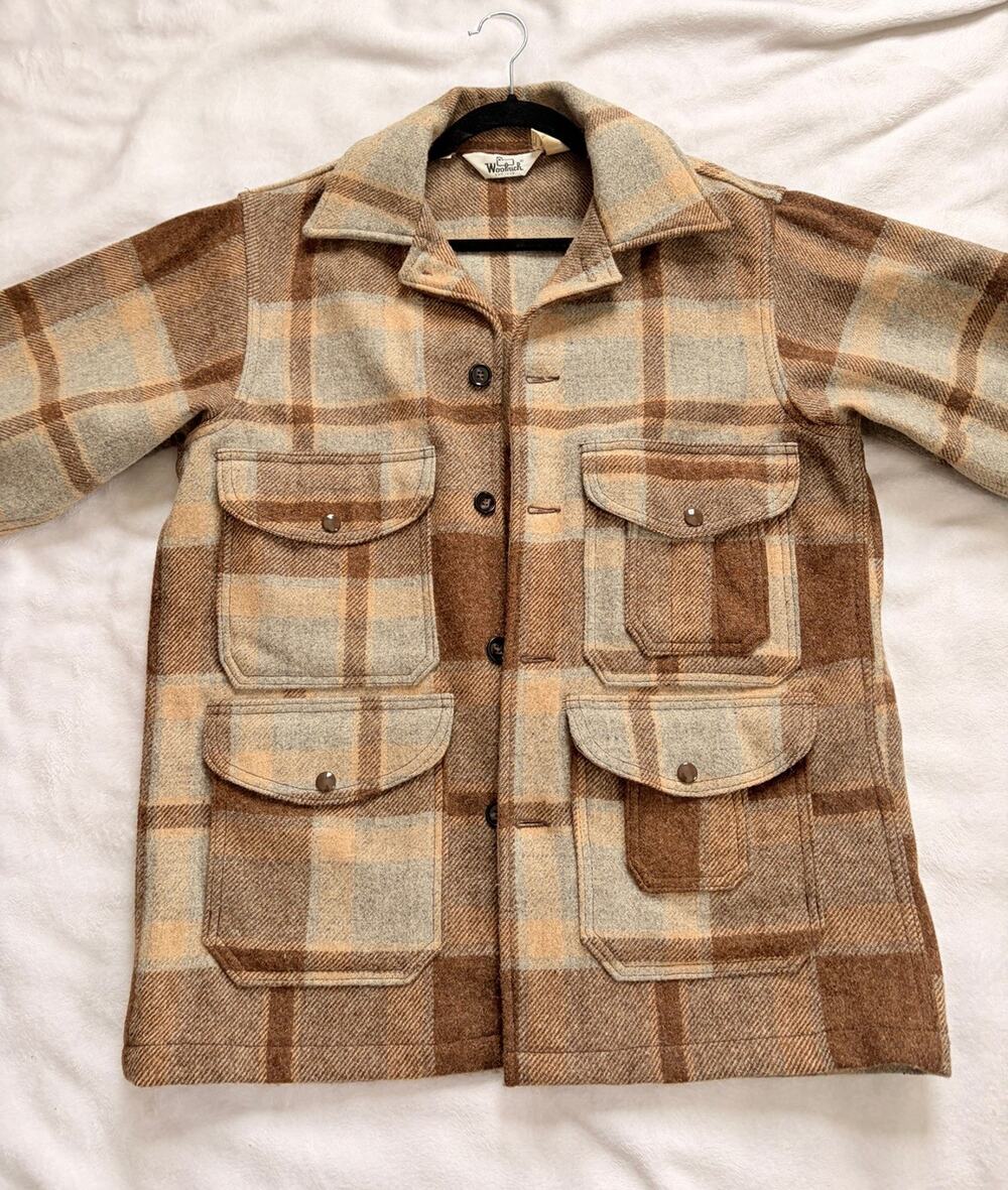 Vintage Woolrich Brown Plaid Pocketed Jacket Mens Size 40